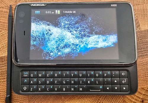 Nokia n900 retro communicator - nokia,