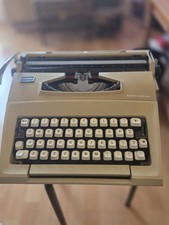 Smith-Corona Courier Portable Typewriter Vintage with Case