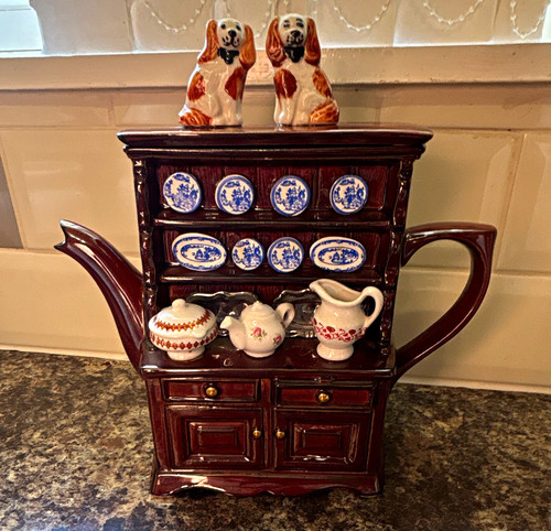 Welsh dresser teapot vintage - dresser, teapot.