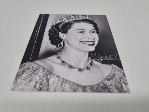 Queen elizabeth england - /,