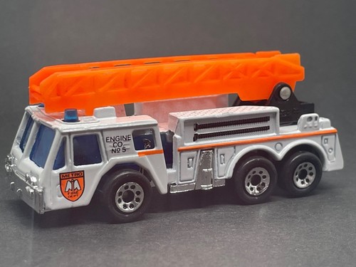 Matchbox metro fire engine - matchbox,