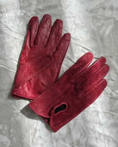 Women red leather wrist - red,