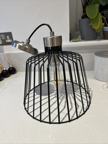Black cage style - black,