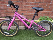 Saracen Mantra 1.6 Kids Bike. A few scrapes, otherwise in good condition.