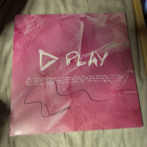 Sheeran play signed - ed,