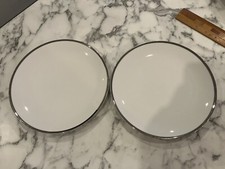 2 Thomas China Medallion