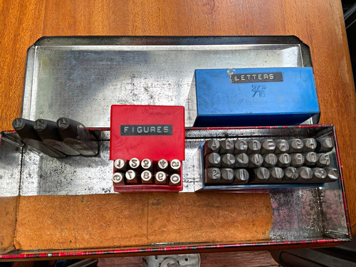 Steel letter number - &, punch