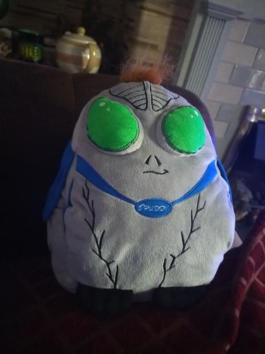 Spuddy alien rare couch - alien, potato