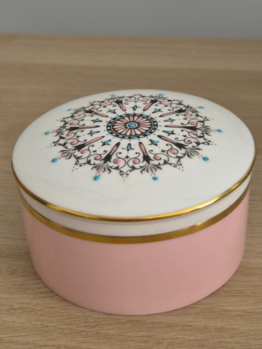 Royal worcester large lidded - royal,