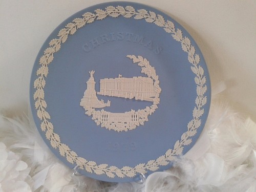 Wedgwood christmas plate - wedgwood,