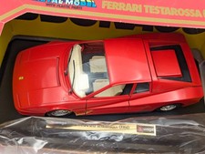 Bburago 1/18 Scale Ferrari Testarossa 1984 Diecast Model Boxed with Plinth