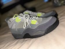 Jordan 4 Retro SE Mid Neon 95