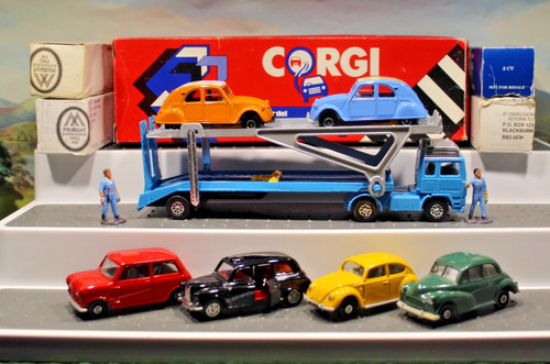 Corgi boxed volvo car - corgi,