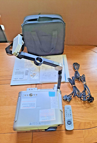 Old projector toshiba tlp - toshiba, tlp-471z