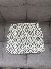 Topshop Size 10 Black And White Winter Mini Skirt With Back Zip
