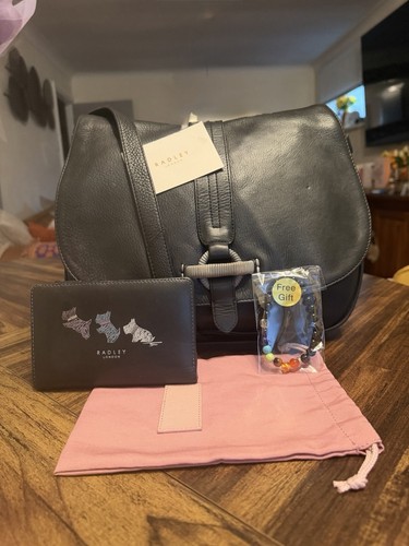 Authentic pre loved - 🔥authentic,