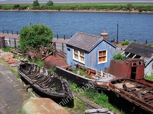 Photo 6x4 boats - boats, awaiting