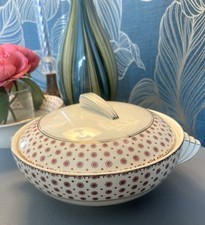 1955 Wedgwood & Co Red Daisy