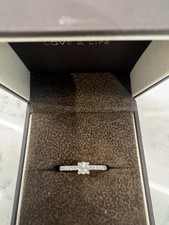 Stunning De Beers Engagement Ring Size S From Ernest Jones RRP £2250