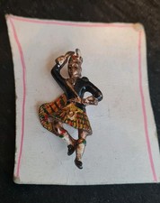 VINTAGE ENAMEL BADGE SCOTTISH