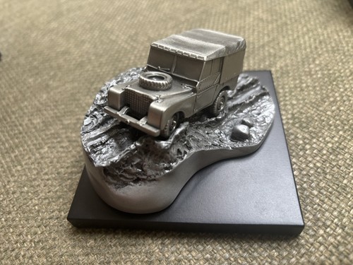 Marque models land - models, rover