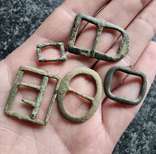 Metal detecting finds buckles - detecting,