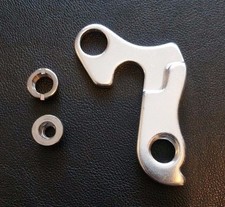 Rear derailleur gear hanger - rear,