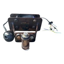 TOYOTA HILUX TOWBAR HITCH