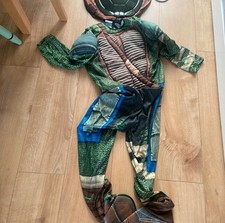 Teenage Mutant Ninja Turtles Costume, Weapons, 2 Turtles figures Size Large 9-10