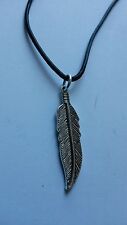 LOVELY FEATHER ON BLACK PU