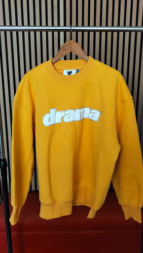 Drama call yellow - drama, graphic