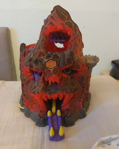 Mighty max skull mountain - skull,