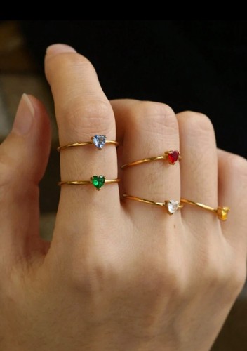 Birthstone month heart gold
