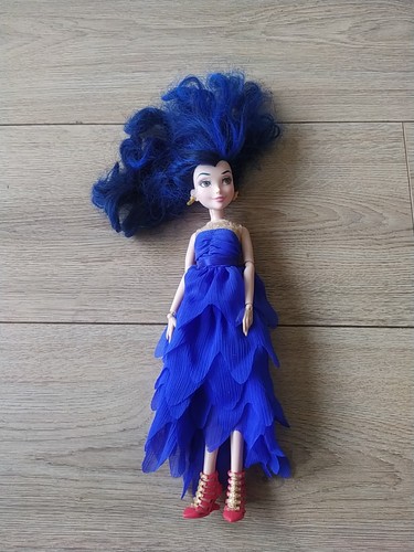 Disney descendants coronation - disney,