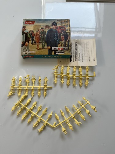 Airfix rare civilians - airfix,