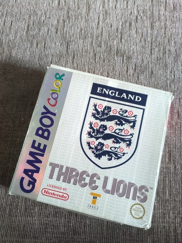 Nintendo gameboy color three - color,