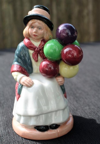 Vintage 1981 royal doulton - royal,