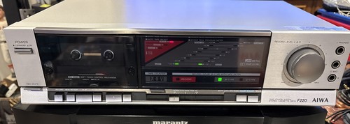 Vintage 1985 aiwa f220 - aiwa,