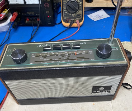 Roberts r717 band fm - r717, am