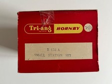 Triang Hornby R458A Small Station Set, boxed