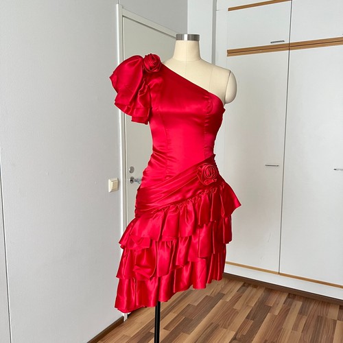 1980s ilgwu red - ilgwu, taffeta
