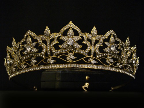 Vintage design gold ornate - vintage,