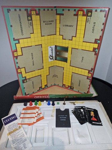1972 cluedo game incomplete - 1972,