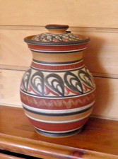 Godshill Pottery Lidded Vase Chris & Kate Charman New Forest Hamps70s appx 21cm
