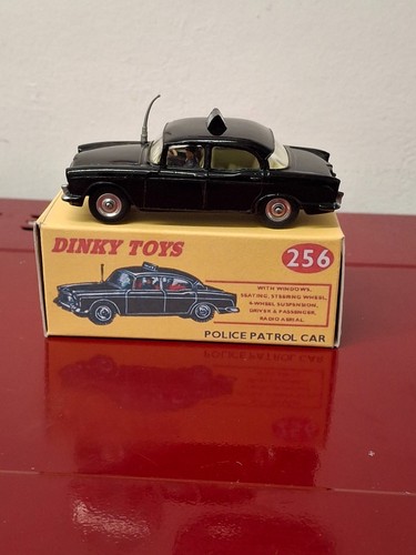 Dinky toy 256 humber hawk - 256,