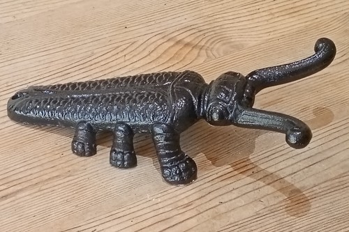 Cast iron steel large - , beetle