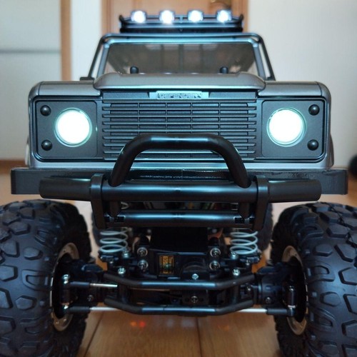 Tamiya land rover defender - tamiya,