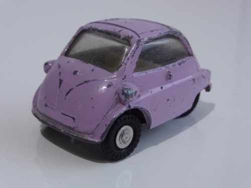 Triang spot bmw isetta - on,