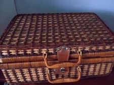 Two Tone Wicker Picnic