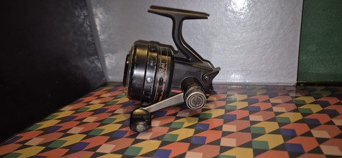 Daiwa 120m closed face reel - closed,